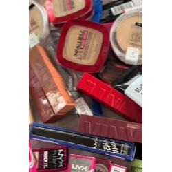 300 PCS Mix Branded Makeup (EGYPT) SRP: $7,500.00